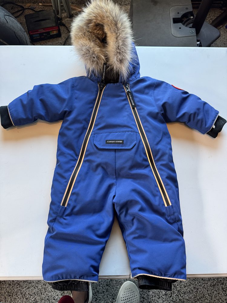Canada Goose baby snow bunting in Pacific Blue, laid flat
